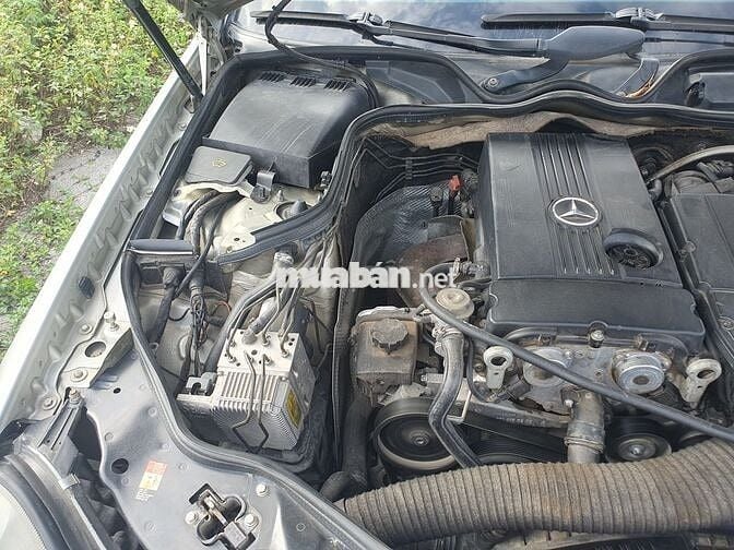 Mercedes Benz E Class 2008 E200 - 20000 km