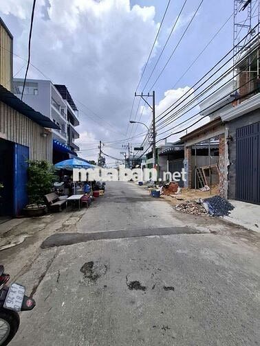 Ban nha hem 879.huong lo 2.binh tan