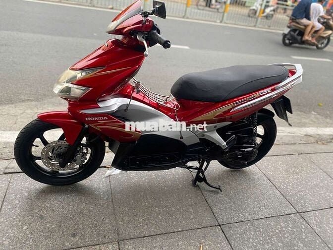 Honda air blade Fi 2010 mới 90% Bstp chính chủ