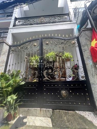 Bán Gấp Nhà Đẹp Hẻm Lũy Bán Bích P.Tân Thành Quận Tân Phú,