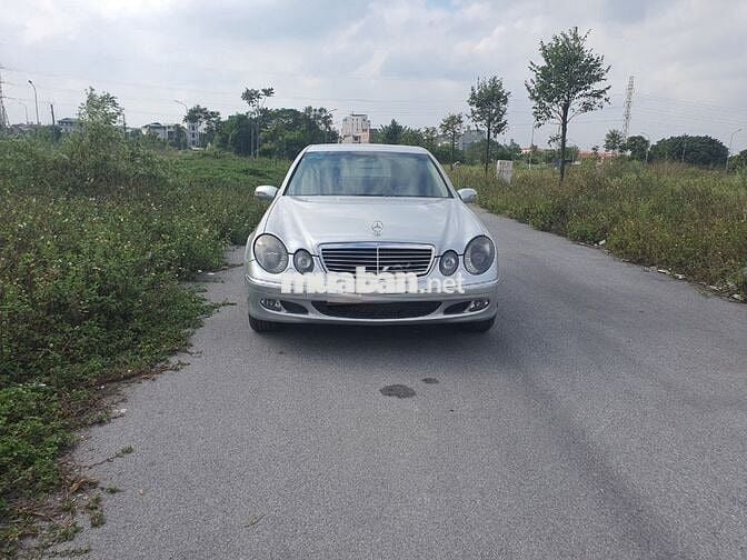 Mercedes Benz E Class 2008 E200 - 20000 km