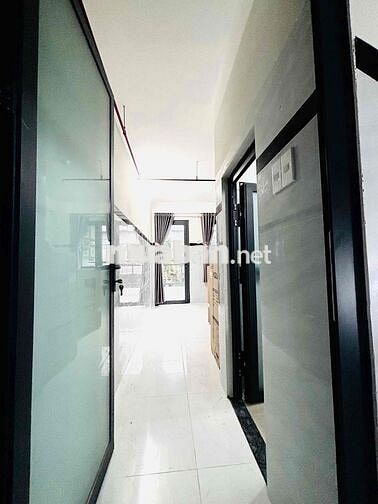 TOÀ NHÀ GẦN CÁC TRƯỜNG ĐẠI HỌC 1km, như các trường ĐHGTVT, TRƯỜNG ĐHPM