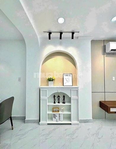 Bán gấp nhà đường Nguyễn Kiệm – Trung tâm Gò Vấp, sổ riêng, giá đầu tư