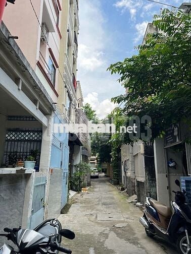 💥Giảm ngay 600 triệu – Nhà 2 tầng hẻm ô tô Bùi Đình Túy – nhỉnh 4 tỷ!