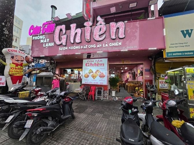 Cho thuê nhà mặt tiền đường 3/2, P.10, Q.10 giá 90tr