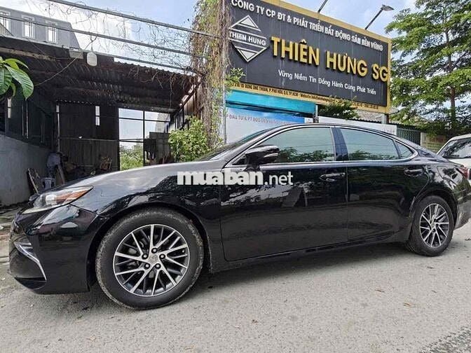 Lexus ES 2***0 km