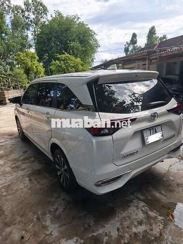 AVANZA Premio 2022 MT - 83000 km