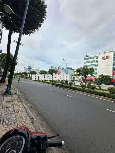 Cho thuê mặt bằng kinh doanh 8×10 mặt tiền Trường Chinh
