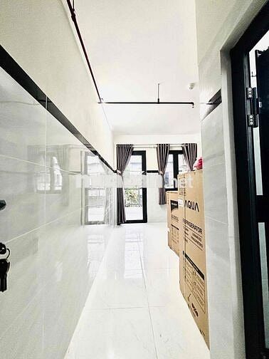 TOÀ NHÀ GẦN CÁC TRƯỜNG ĐẠI HỌC 1km, như các trường ĐHGTVT, TRƯỜNG ĐHPM