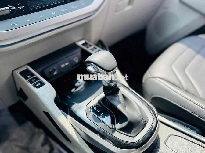 Kia Carens 1.4 Turbo Signature sản xuất 2023