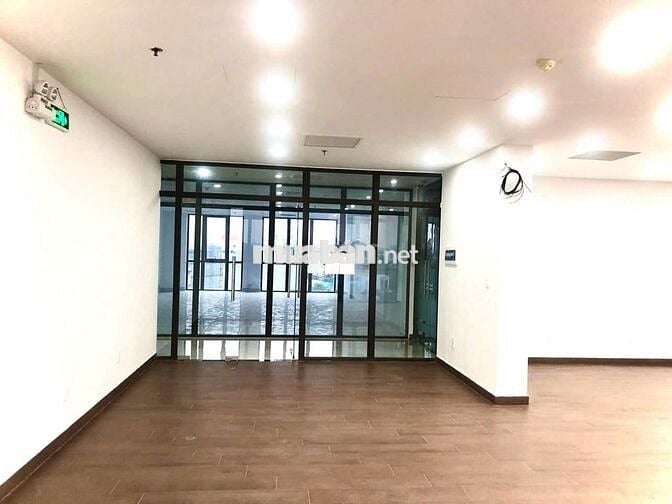 Cho thuê văn phòng gần giga mall trục Phạm Văn Đồng