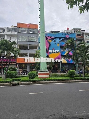 TÒA NHÀ MT PHAN XÍCH LONG - 8x15 - HẦM 5 TẦNG ( THANG MÁY )