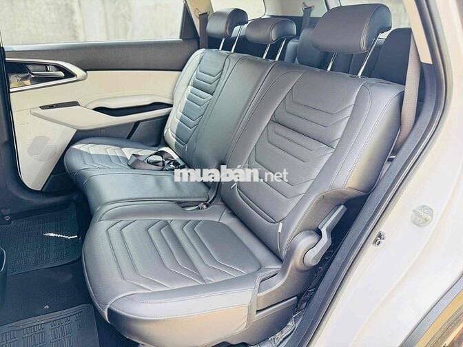 Kia Carens 1.4 Turbo Signature sản xuất 2023