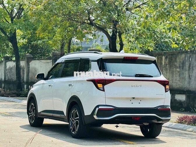 Kia Carens 1.4 Turbo Signature sản xuất 2023