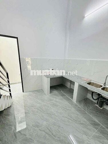 Cho thuê nhà mặt tiền đường số Q8