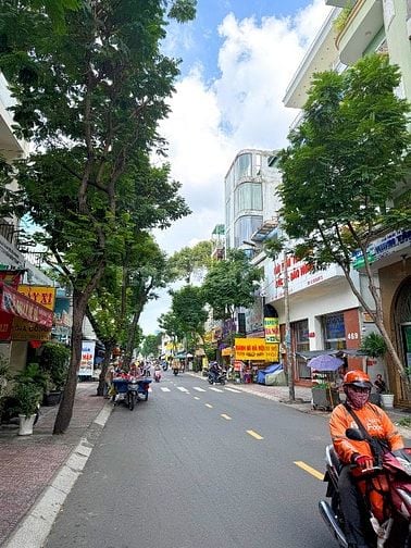 BÁN NHÀ MẶT TIỀN : 483 BÀ HẠT - P. 8 - Q. 10 - TPHCM