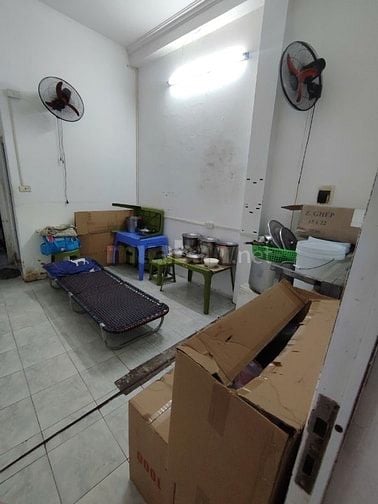 Cần sang nhượng quán Bánh đa cua Hải Phòng - mặt phố Nguyễn Văn Tuyết