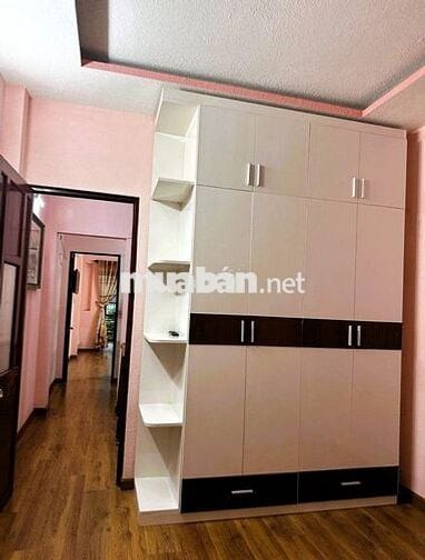 Nhà nguyên căn mặt tiền p.Linh Trung 2pn có nội thất tiện nghi