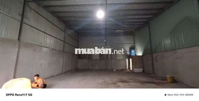 Kho Thuê 10 ×20 Ấp 6 Xã Tân Vĩnh Lộc B _ Bình  Chánh . Cao ráo đẹp.