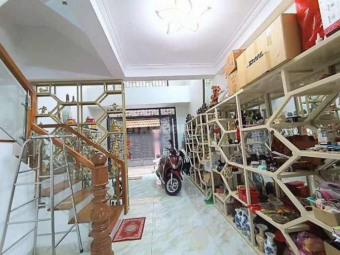 Nhượng gấp nhà hẻm xe hơi 5m Nguyễn Thái Sơn, Gò Vấp giá nhỉnh 3 tỷ TL