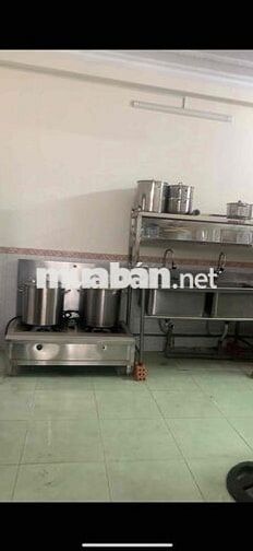Cho thuê nhà góc hai mặt tiền thích hợp buôn bán