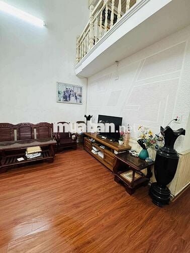 Cho thuê nhà làm văn phòng hoặc trung tâm gia sư
