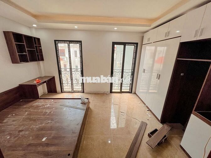CCMN 50m2 x 6 Tầng Dòng Tiền 40tr/tháng – Ngay Chợ Thạch Bàn