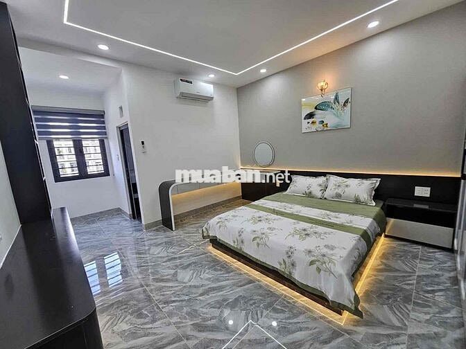 NHÀ 5 TẦNG MỚI XÂY THIẾT KẾ SANG TRỌNG Ô TÔ NGỦ TRONG NHÀ TCH10 Q12