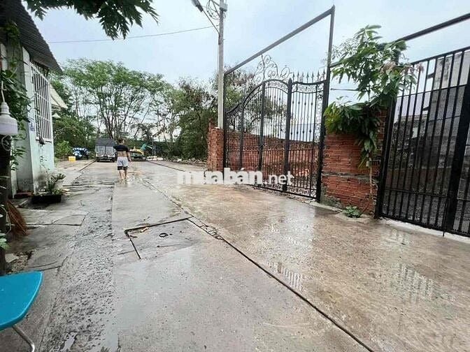 - Bán Đất - 98M2 - Hẻm 6M - Trường Chinh - Quận 12 - 4 Tỷ Nhỉnh