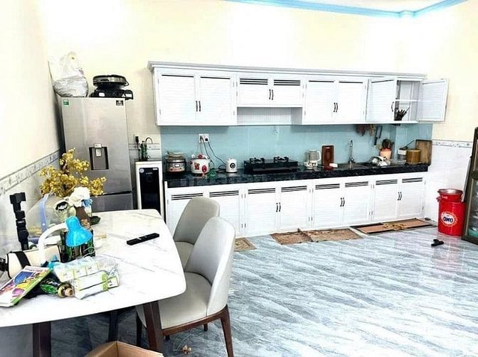 Bán nhà cấp 4, có 2 PN ở Tân Phú Trung- Củ Chi. DT 131m2, giá 830 triệ