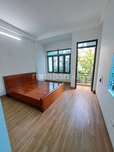 TRUNG TÂM ĐỐNG ĐA NHÀ ĐẸP LÁNG HẠ 32M2X5T GIÁ 7,5 TỶ