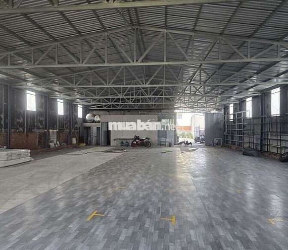 CHO THUÊ KHO,XƯỞNG 430M² GIÁ 28TR/T, Đ LÊ TRỌNG TẤN