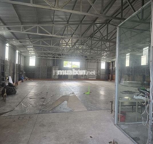 CHO THUÊ KHO,XƯỞNG 430M² GIÁ 28TR/T, Đ LÊ TRỌNG TẤN