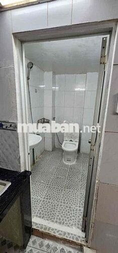CHO THUÊ NHÀ NGUYÊN CĂN ĐƯỜNG PHAN ANH NGAY NGÃ TƯ BỐN XÃ -2 lầu st