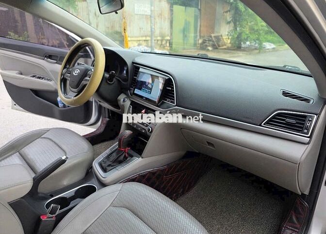 Hyundai Elantra 2016 xe tư nhân gia đình sử dụng