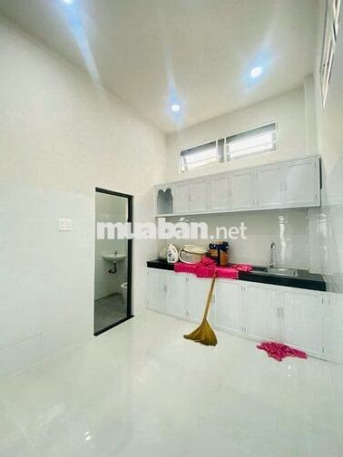 Chính chủ cho thuê nhà cấp 4, mới, 2PN, xe hơi, 100m2, chợ Lái Thiêu