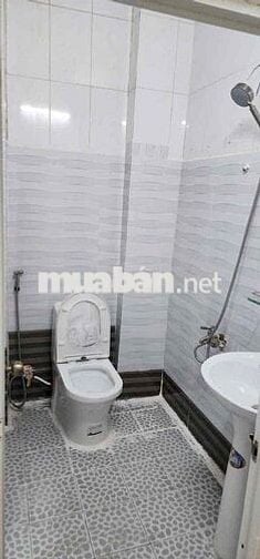 CHO THUÊ NHÀ NGUYÊN CĂN ĐƯỜNG PHAN ANH NGAY NGÃ TƯ BỐN XÃ -2 lầu st