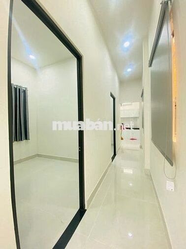 Chính chủ cho thuê nhà cấp 4, mới, 2PN, xe hơi, 100m2, chợ Lái Thiêu