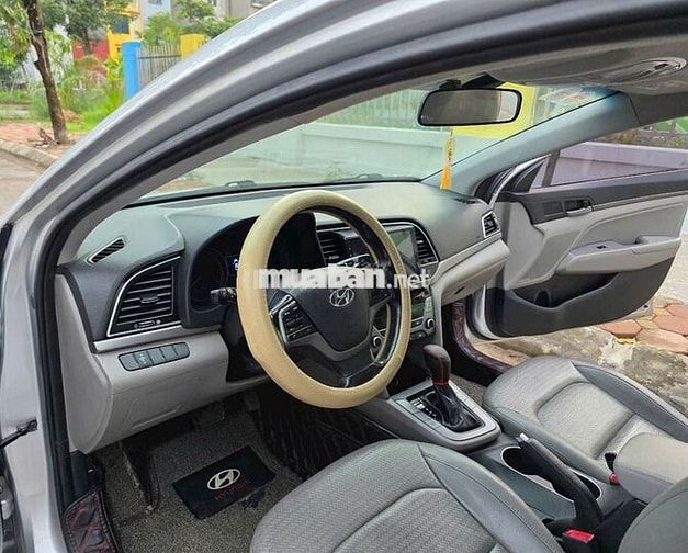 Hyundai Elantra 2016 xe tư nhân gia đình sử dụng