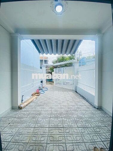 Chính chủ cho thuê nhà cấp 4, mới, 2PN, xe hơi, 100m2, chợ Lái Thiêu