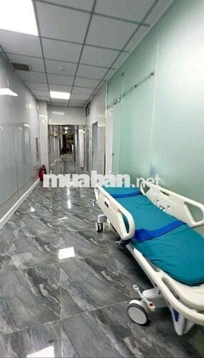 bán nhà mặt tiền diện tích lớn 168m2, đang KD phòng khám/spa/ showroom