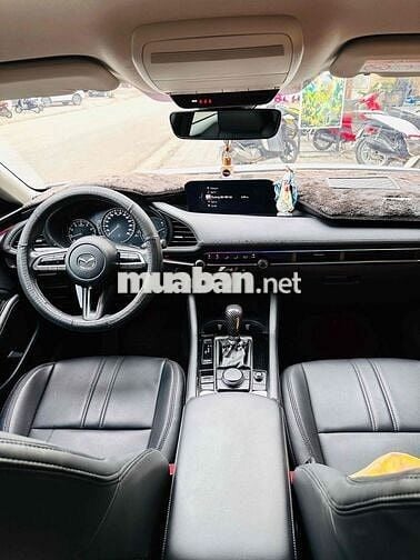 Mazda 3 2023 1.5L Deluxe - 15000 km
