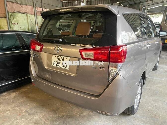 Toyota Innova 2019 2.0E - 190000 km
