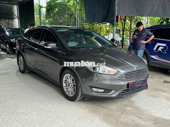 Ford Focus Titanium 2018 chạy 14.000km quá đẹp