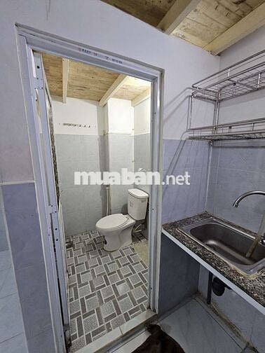 Phòng trọ sinh viên gần ĐH Mở và ĐH TĐT, trống đầu tháng 10