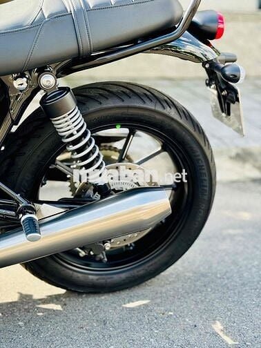 cần bán gấp speed twin 900 xe như mới chỉ 80km