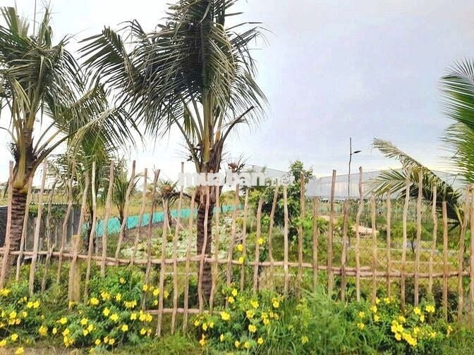 703m2 đất vườn View Sông cực đẹp chỉ 700tr