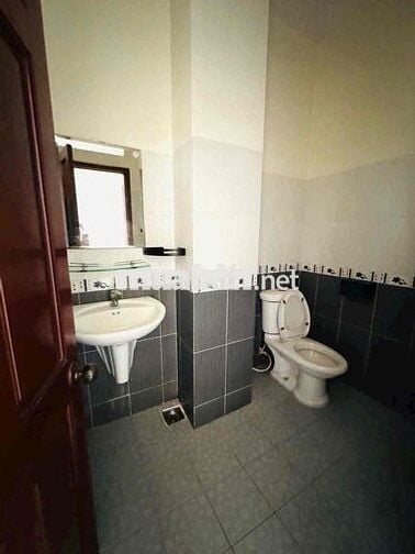 Cho Thuê Mat Tiền Nội Bộ-Quận 6