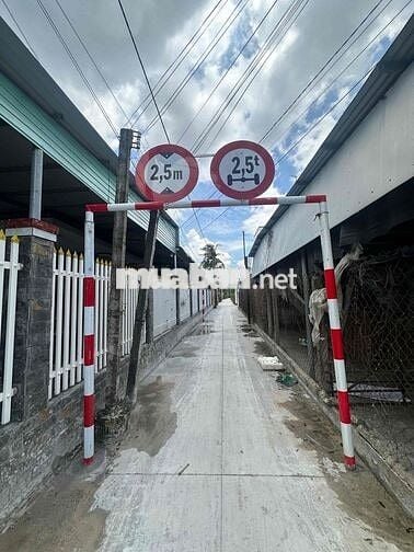 Đất Chính chủ có sổ full thổ, 2 mặt tiền, hẻm xe hơi