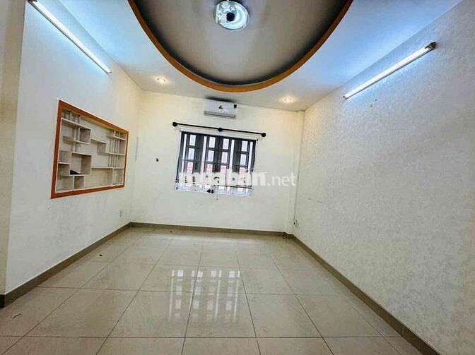 Cho Thuê Mat Tiền Nội Bộ-Quận 6